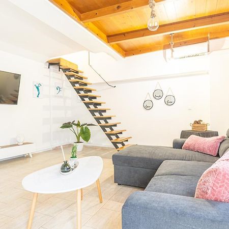 New Loft In The Heart Of City Center Iraklion Buitenkant foto