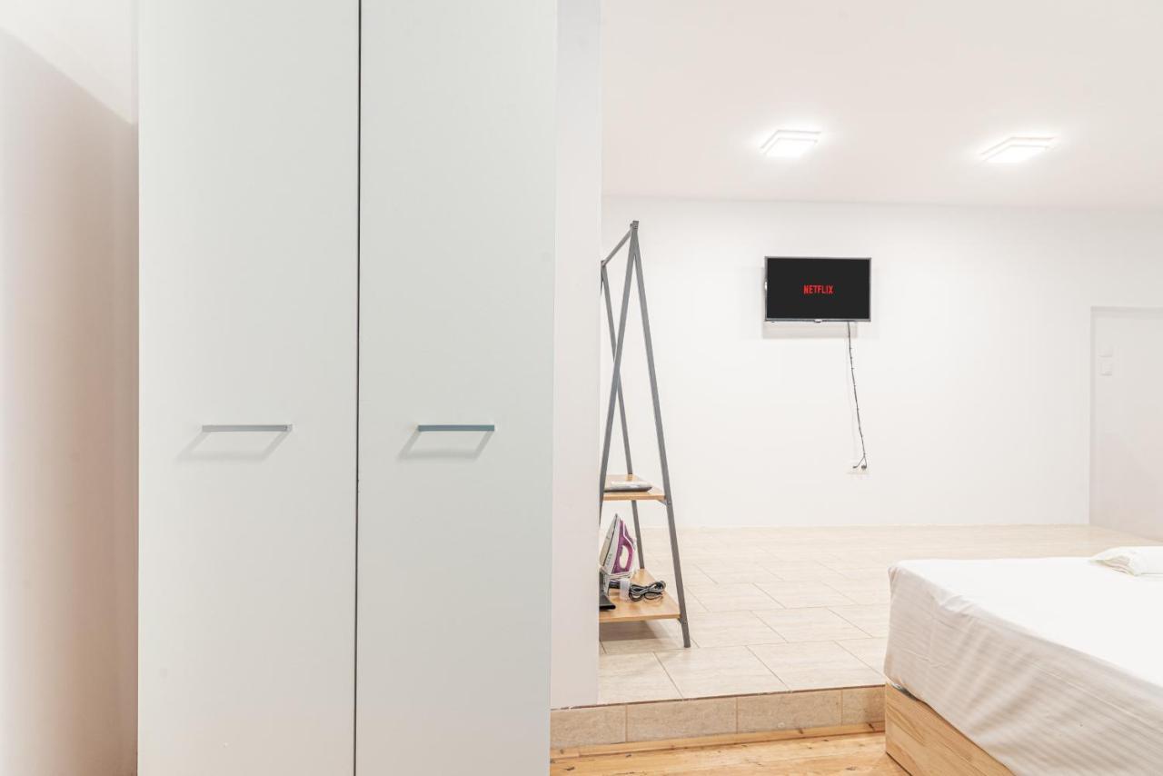 New Loft In The Heart Of City Center Iraklion Buitenkant foto