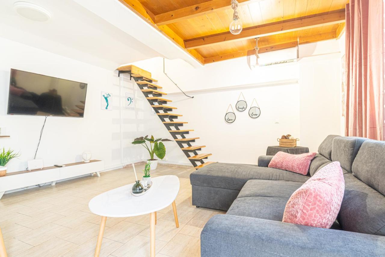 New Loft In The Heart Of City Center Iraklion Buitenkant foto